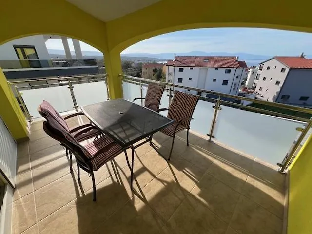 Apartment The Yellow House Sveti Anton